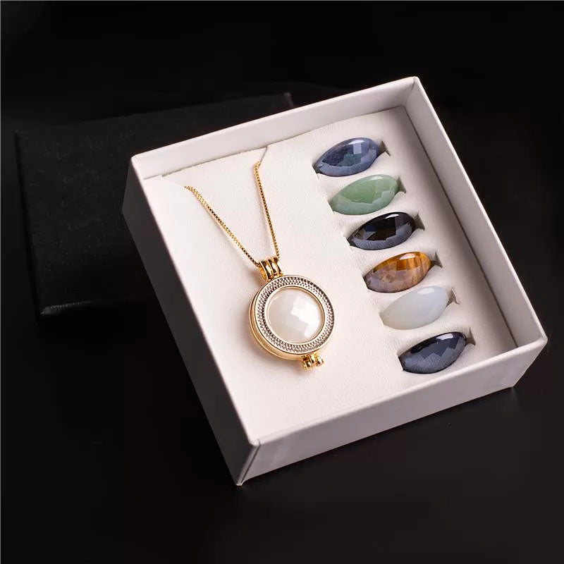 Colar Relicário Combo com 7 pedras - Ródio Branco - Folhado a ouro - 02