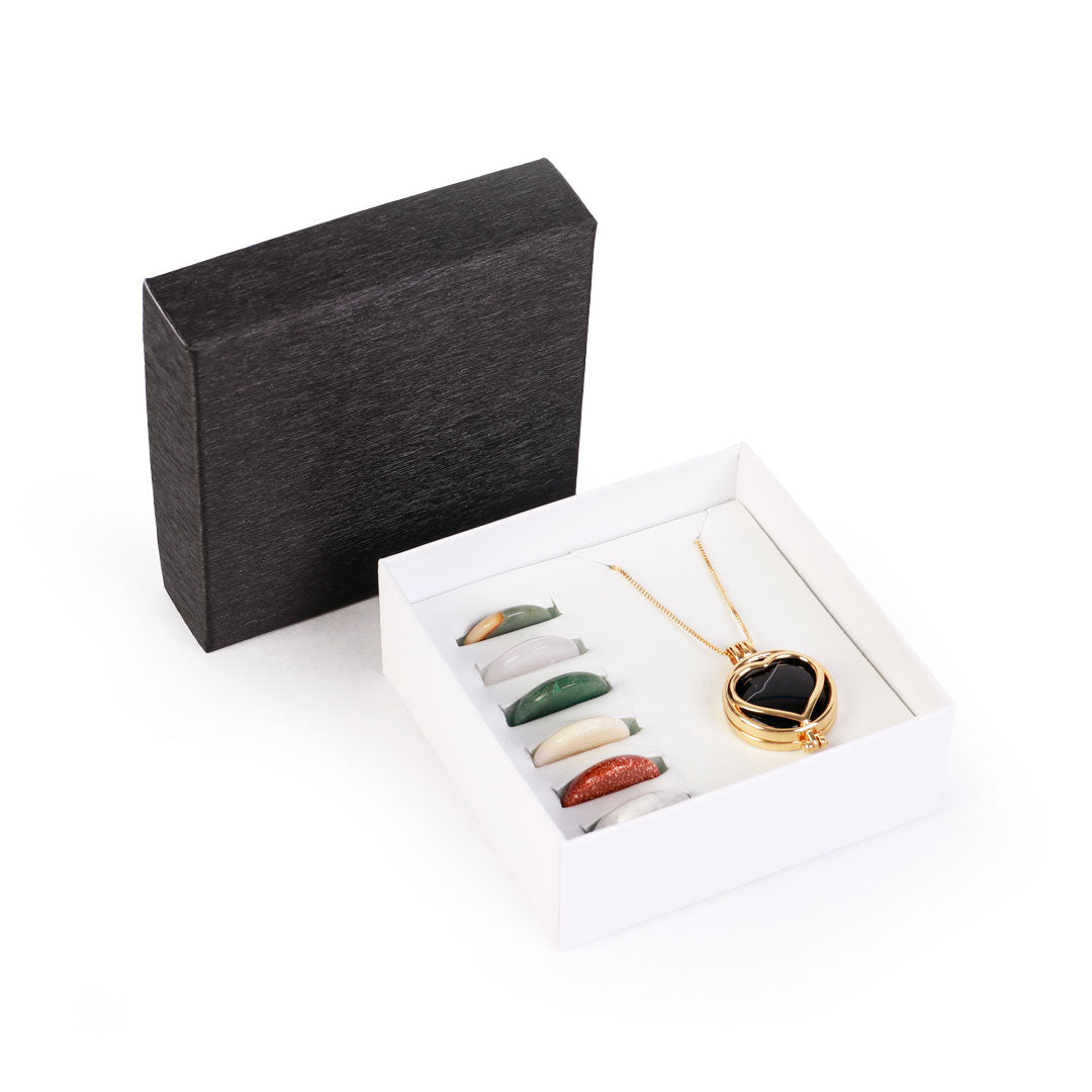 Colar Relicário Coração Combo com 7 pedras - Folhado a ouro - 03